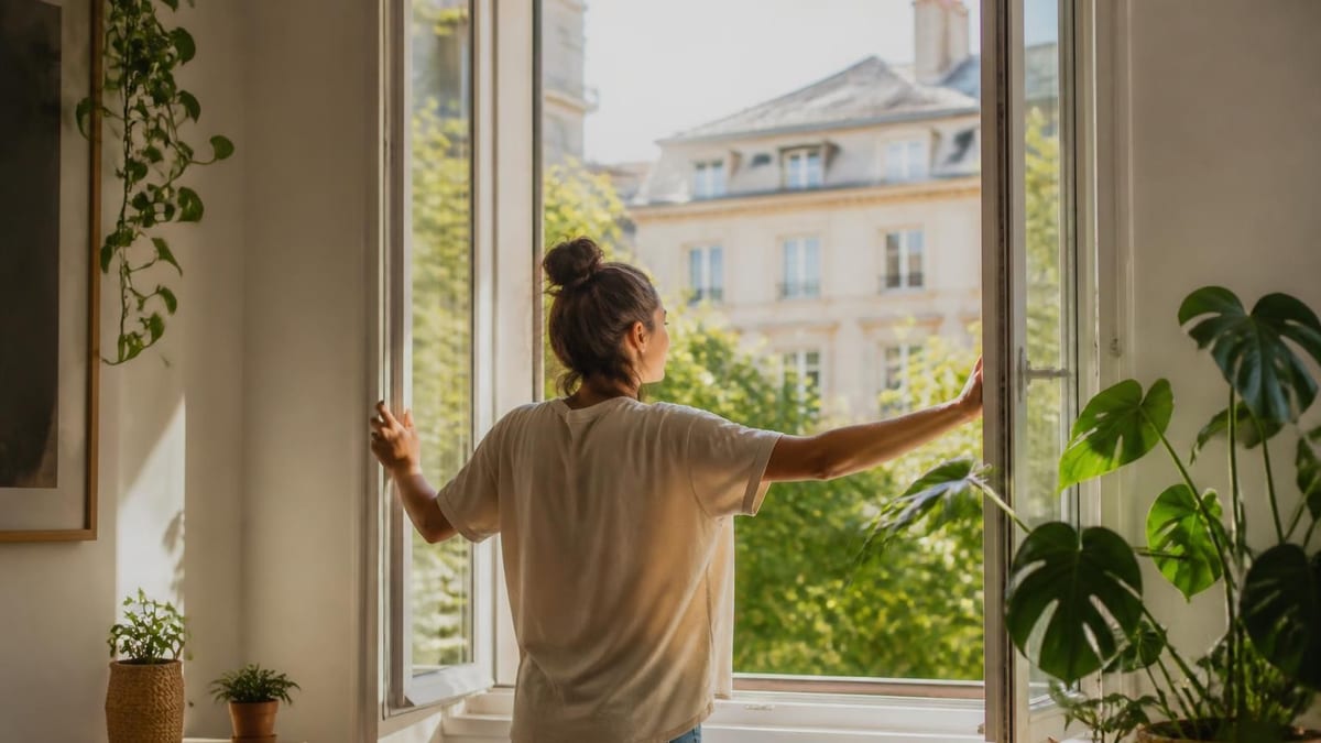 Rafraîchir son intérieur sans climatisation, c'est possible. Découvrez des solutions simples et durables pour affront